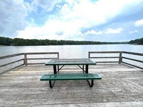 Building Photo - FULLY FURNISHED WITH ACCESS TO BEAUTIFUL L...