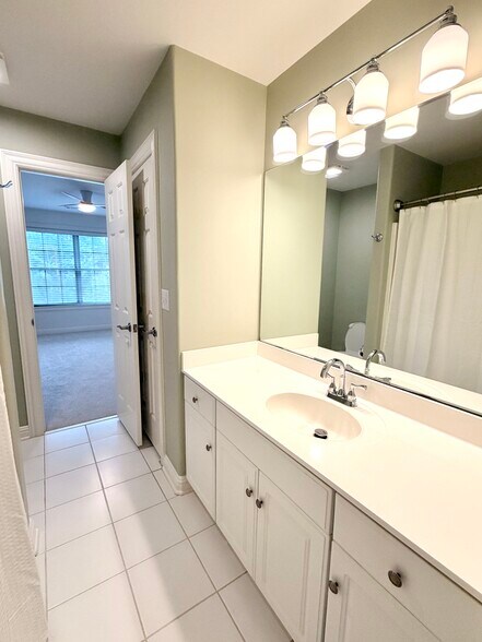 Building Photo - 5304 Wolfpen Woods Dr.