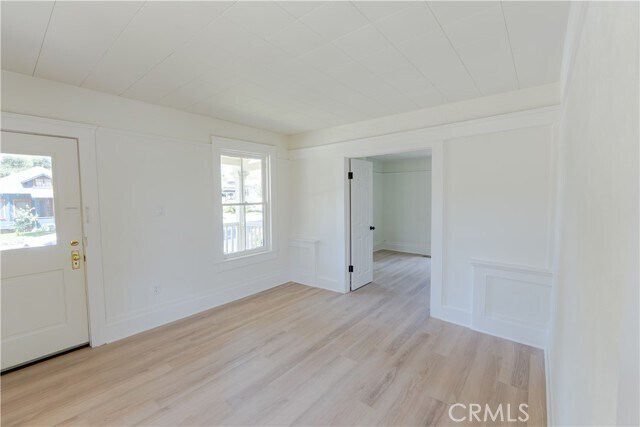 Building Photo - 210 N Encinitas Ave