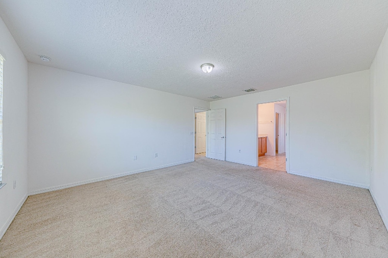 Building Photo - 2251 Waukegan Dr