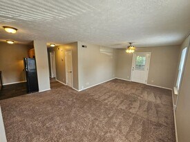 Building Photo - Castle Terrace Apartments