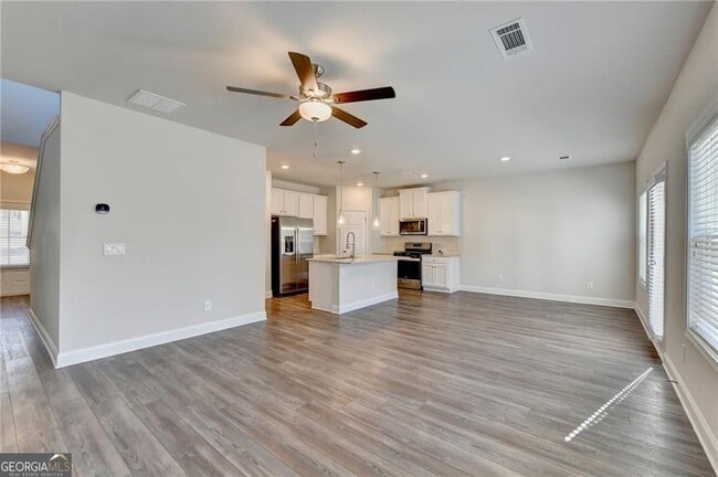 Building Photo - 212 Station Overlook Dr