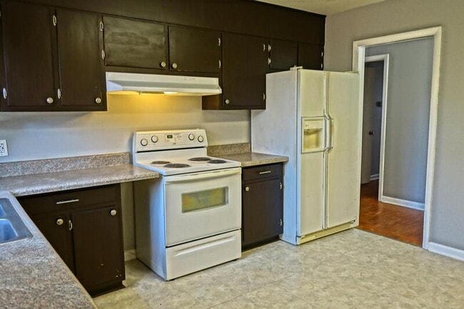 Building Photo - 732 W Arbor Dr NW