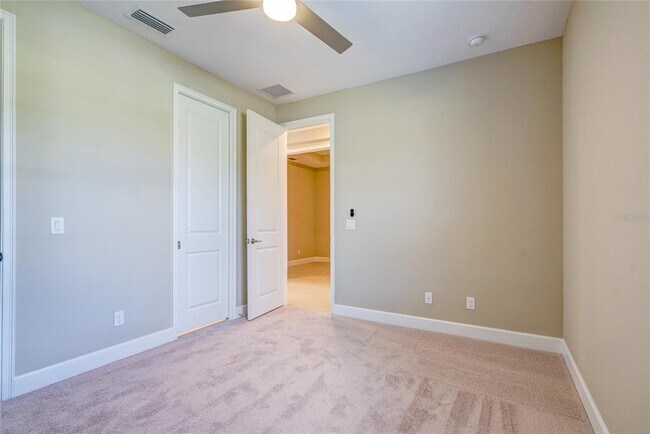 Building Photo - 6094 Mesa Gln