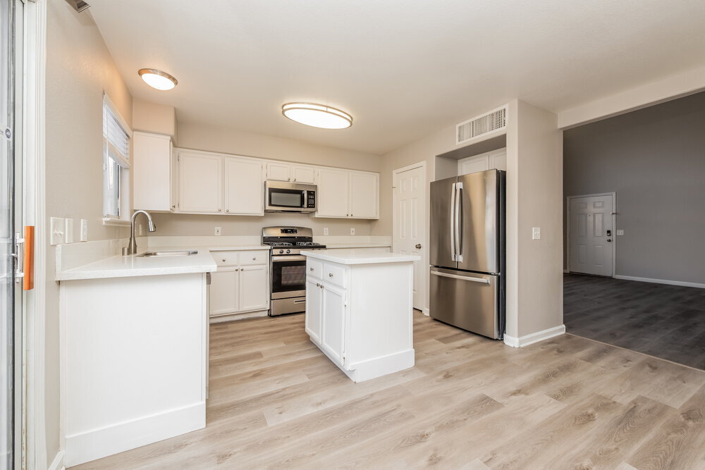 Building Photo - 6101 Bardstown Dr