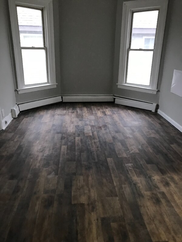 Building Photo - 21 Williams St