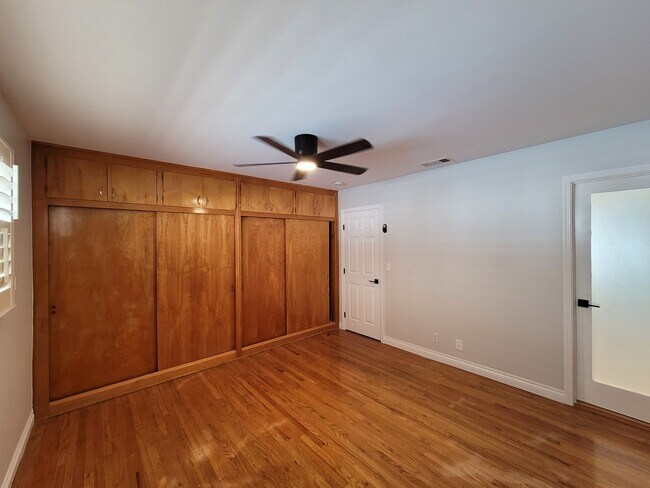 MASTER BEDROOM - 2604 Graham Ave
