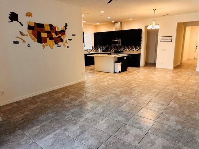 Building Photo - 2071 Sola Vista Ave