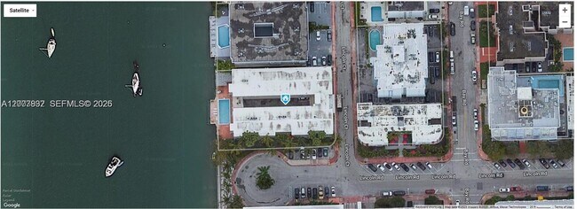 Building Photo - 1441 Lincoln Rd