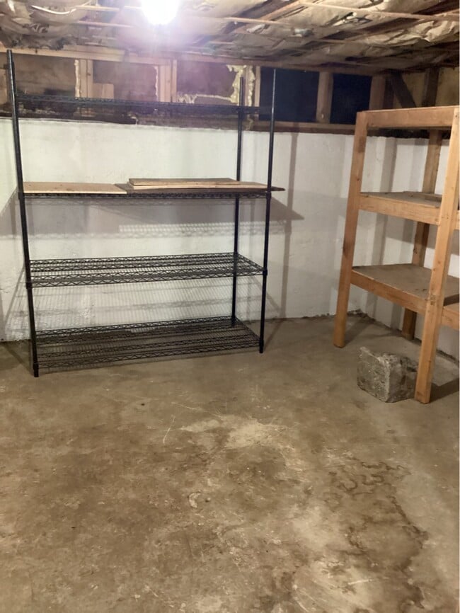 Building Photo - 868 NW 6th St