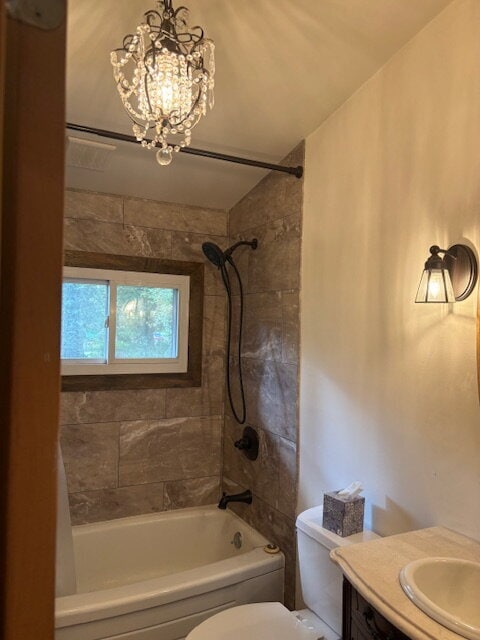 Building Photo - Hardwood floors and beautiful back yard in...