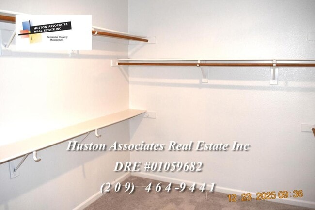 Building Photo - 5953 Pebblestone Way