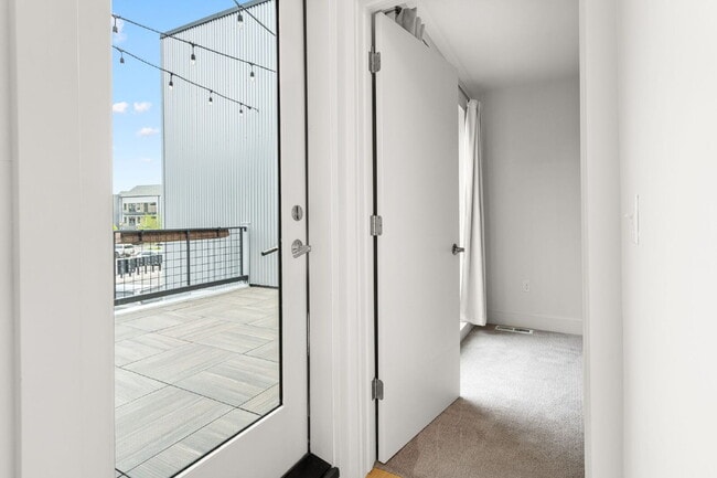 Building Photo - Modern Luxury Condo for Rent in Bozeman, MT