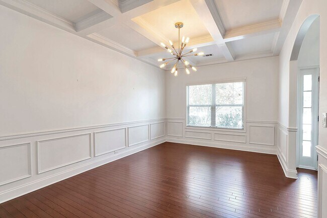 Building Photo - 2635 Azalea Bluff Dr
