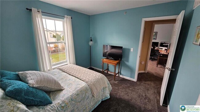 Building Photo - 247 Milkweed Dr