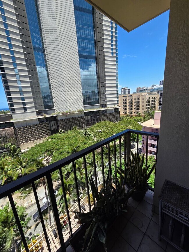 Building Photo - 2140 Kuhio Ave.