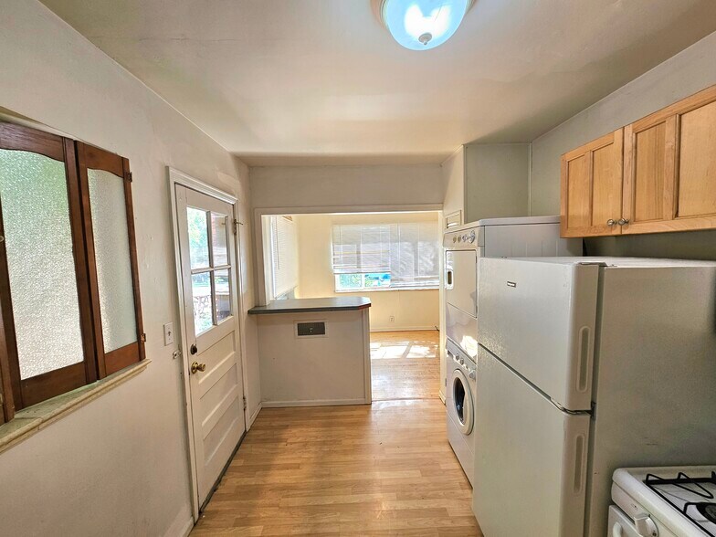 Kitchen onlooking the living room - 755 19th St