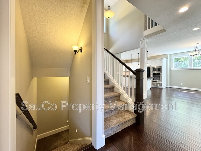 Building Photo - 13257 SW Maplecrest Ct
