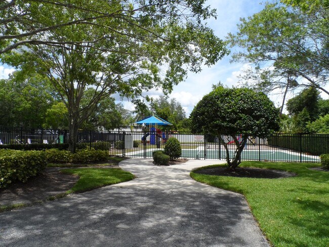Building Photo - AVAILABLE 10/15/2025 SPRINGVIEW SUBDIVISIO...