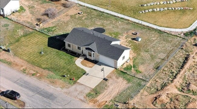 Building Photo - 810 E Homestead Dr