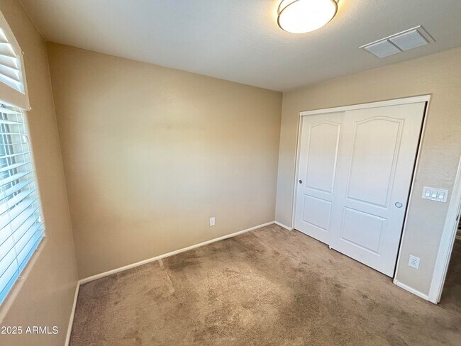 Building Photo - 7265 W Glenn Dr