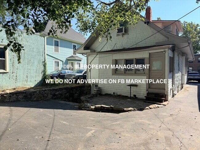 Building Photo - 4328 Terrace St