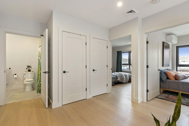 Building Photo - Fully Furnished 2BR condo for rent
