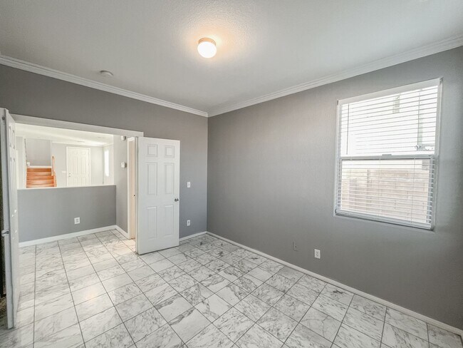 Building Photo - **$500 OFF MOVE IN BY 08/07/2026**Charming Two-Story Home In the Heart of Summerlin with Pool
