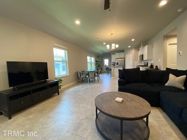 Building Photo - 3 br, 2 bath House - 7621 HERD RIDER LN.