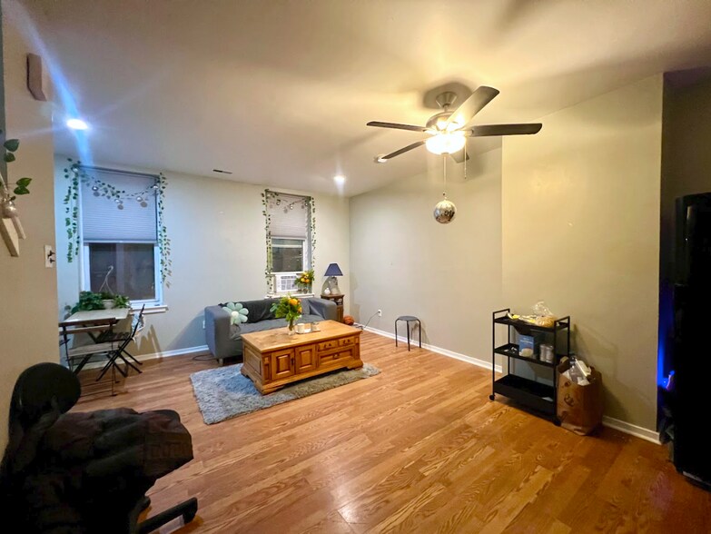 Unit 2 - Living Room - 2031 N 15th St