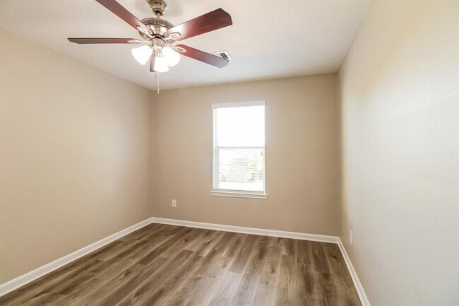 Building Photo - 4518 Mallory Creek Dr