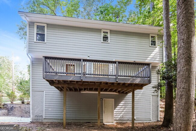 Building Photo - 650 Kurtz Rd