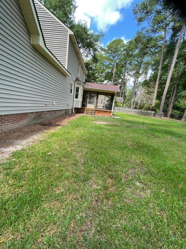 Building Photo - 2102 Horse Shoe Bend