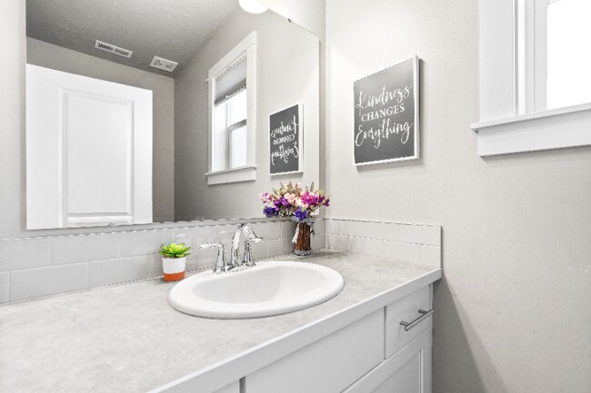 Building Photo - 10565 W Daylily Ave