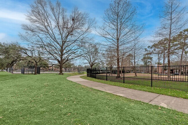 Building Photo - 661 Bering Dr