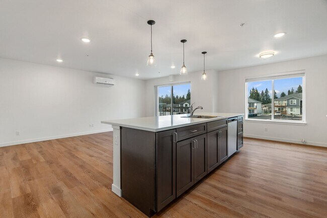 Building Photo - Your New Home Awaits: Enjoy 2 Weeks Free Rent on Select Units!