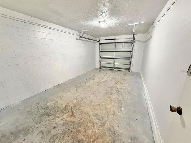Building Photo - 1507 N Thacker Ave