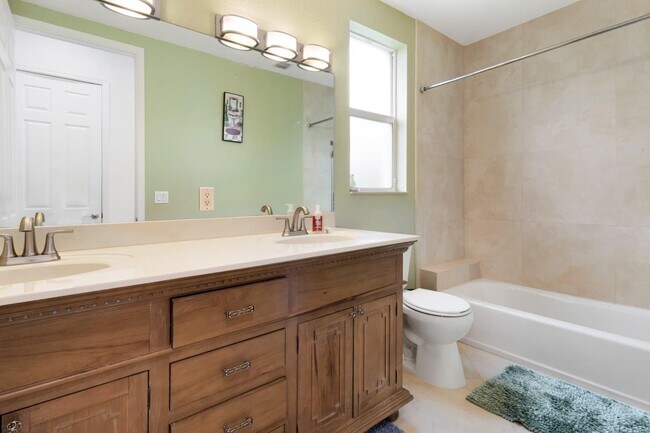 Building Photo - 6301 SW 58th Ct