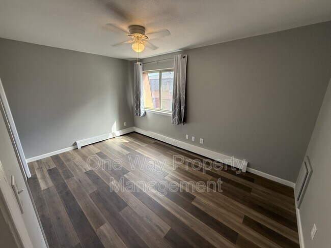 Building Photo - 824 37th Ave Ct