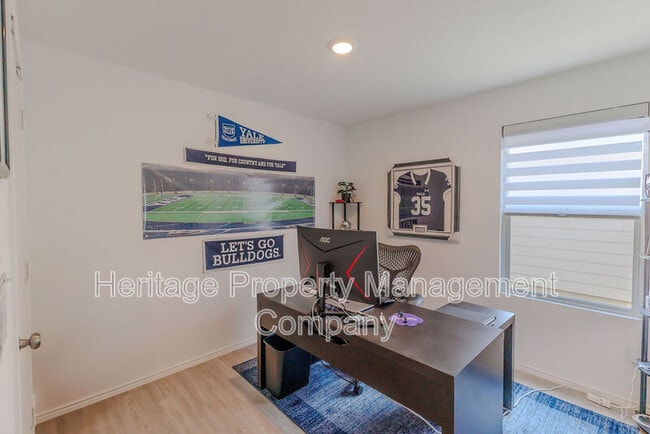 Building Photo - 10502 Torroja Wy