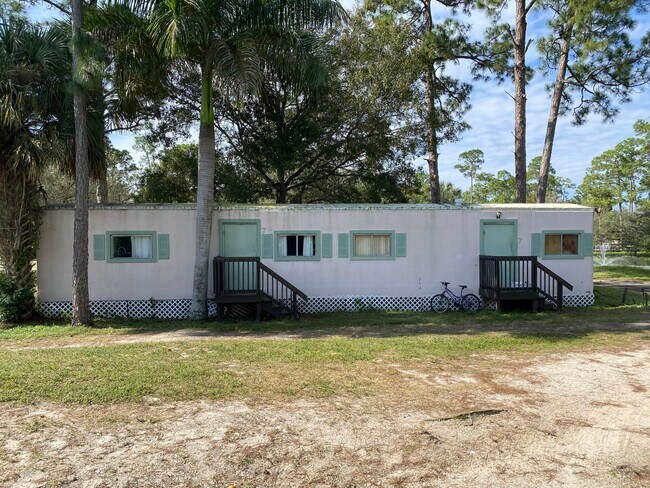 Building Photo - 2141 B Rd