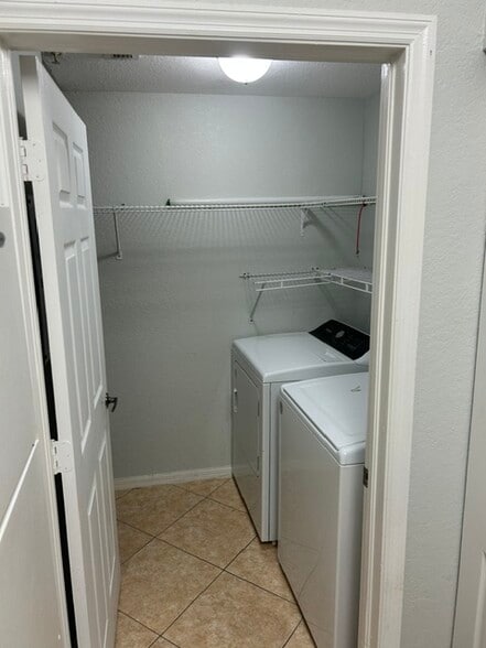 Building Photo - 4650 Saint Croix Ln
