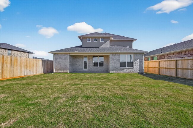 Building Photo - 2819 Red Rosehip Dr