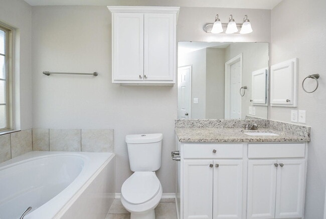 Building Photo - 946 Oak Falls Dr