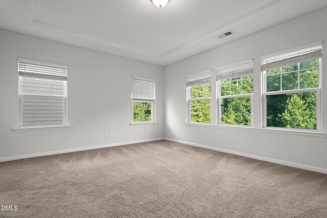 Building Photo - 229 Daisy Grove Ln