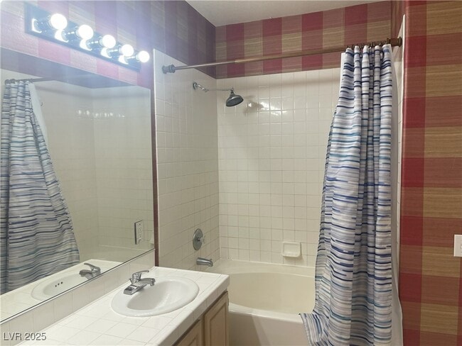 Building Photo - 1136 Scenic Crest Dr