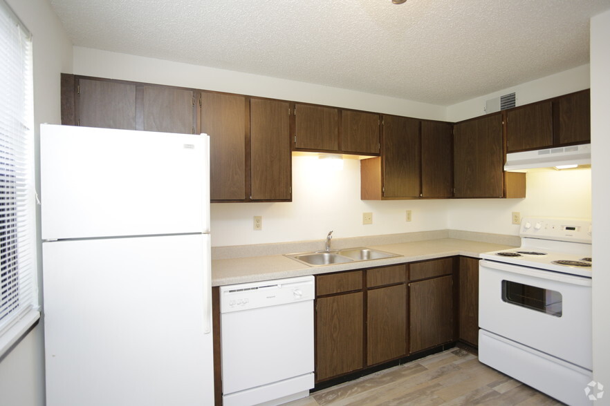 1BR, 1BA - 630 SF - The Place Apartments