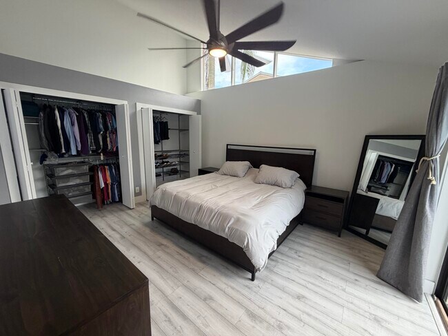 Building Photo - 8847 Thumbwood Cir