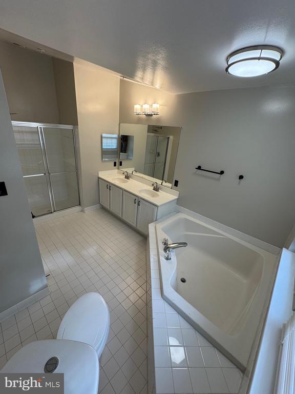 Building Photo - 6132 White Marble Ct