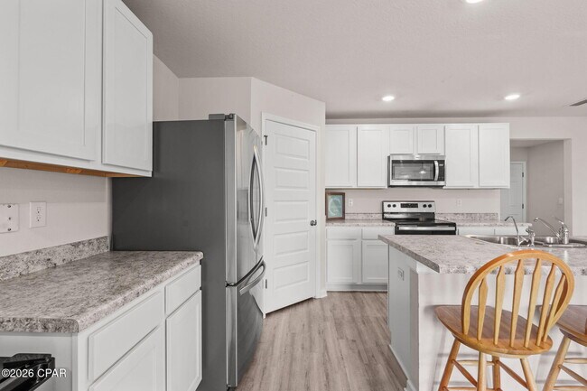 Building Photo - 6416 Bellavia Ln
